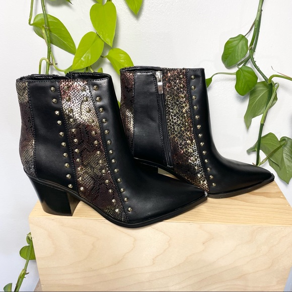 Nine West Shoes - NWT SIZE 8.5 Nine West What 03 Women's Studded Ankle block heel Booties